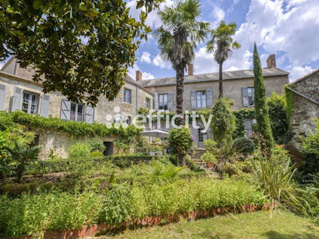 Vente Maison de ville 7 pièces 227.55 m2 Montaigu Vendée