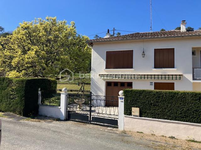 Vente Maison de ville 7 pièces 93.7 m2 Neuvic