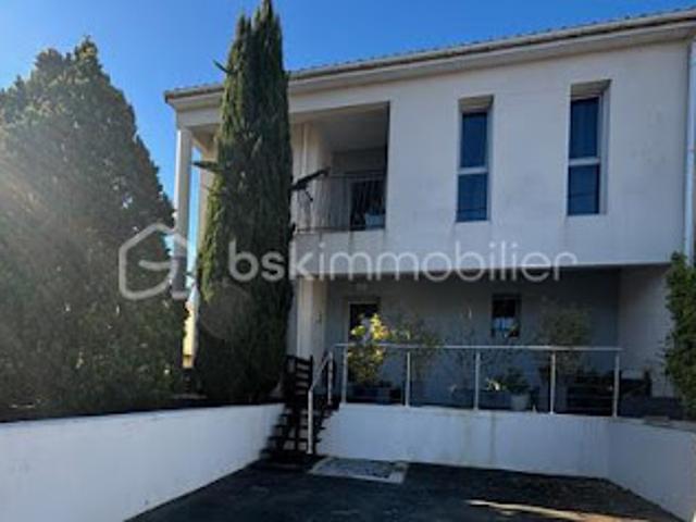 Vente Maison de ville 4 pièces 116 m2 Saintes