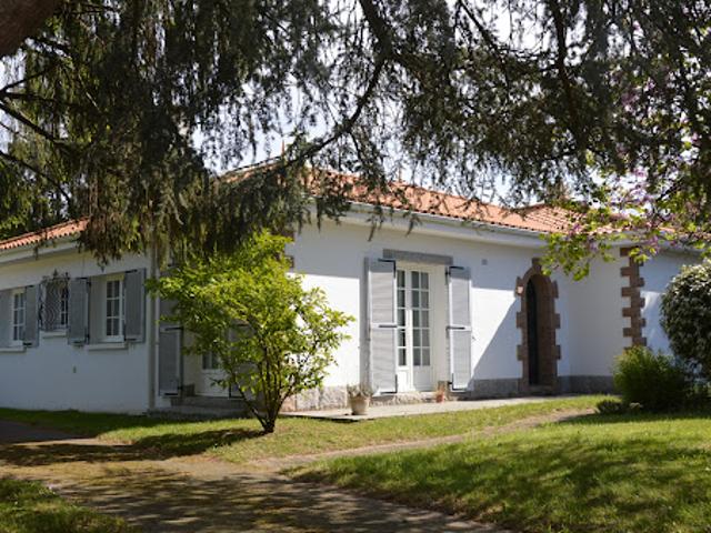 Vente Maison de ville 4 pièces 120 m2 Saint Georges de Pointindoux