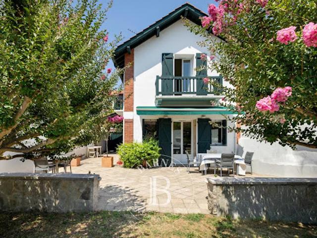 Vente Maison de ville 4 pièces 120 m2 Saint Jean de Luz