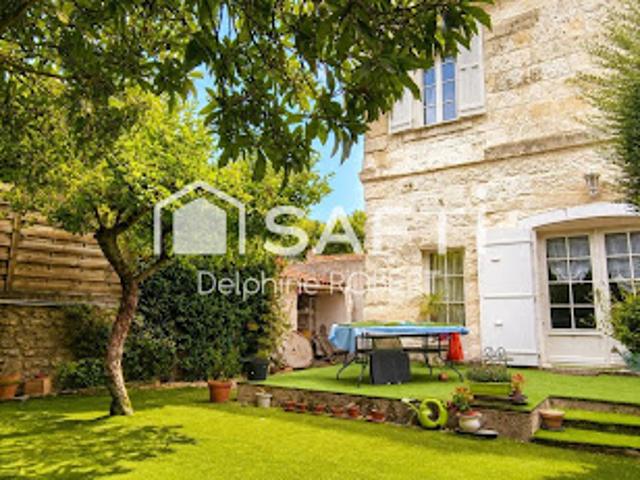 Vente Maison de ville 4 pièces 123 m2 Saintes