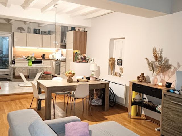 Vente Maison de ville 4 pièces 123 m2 Saintes