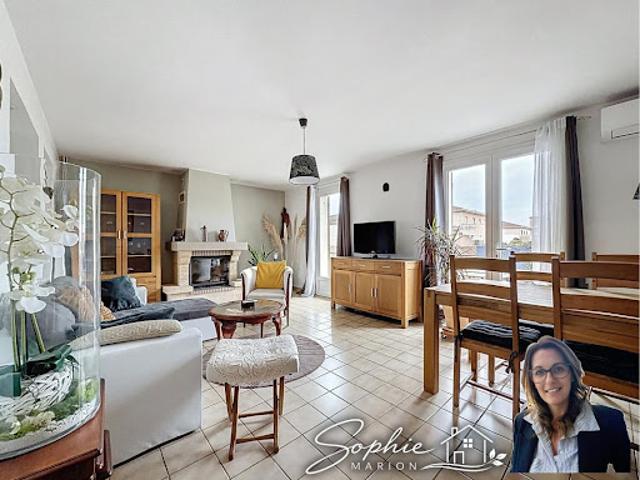 Vente Maison de ville 4 pièces 82.56 m2 Pierre benite