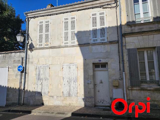 Vente Maison de ville 4 pièces 83 m2 Saint Jean d'Angély