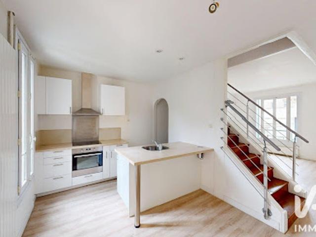Vente Maison de ville 4 pièces 87 m2 Courbevoie