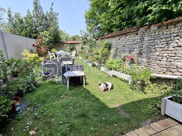Vente Maison de ville 4 pièces 88 m2 Le Mérévillois