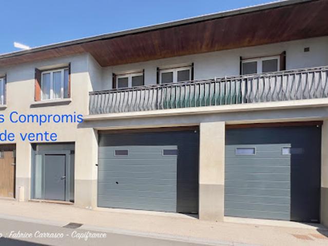 Vente Maison de ville 5 pièces 119 m2 Saint Bonnet près Riom
