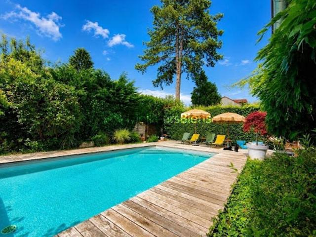 Vente Maison de ville 5 pièces 145 m2 Saint Genis Pouilly