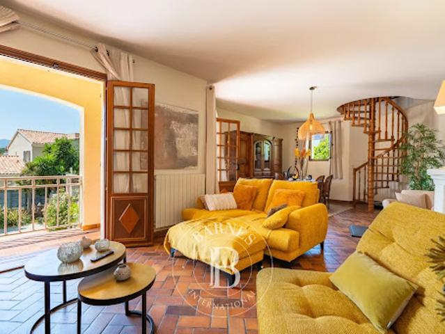 Vente Maison de ville 5 pièces 150 m2 Saint Florent