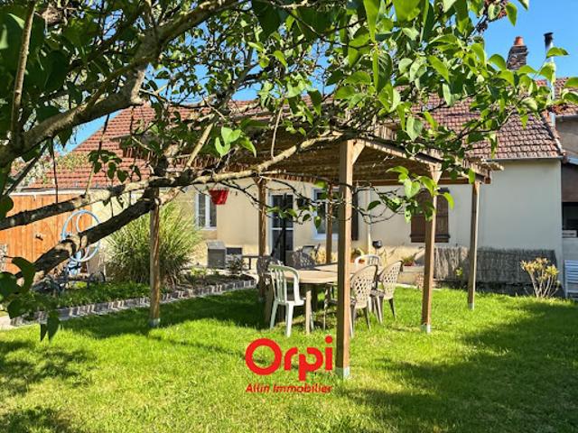 Vente Maison de ville 5 pièces 181 m2 Commentry