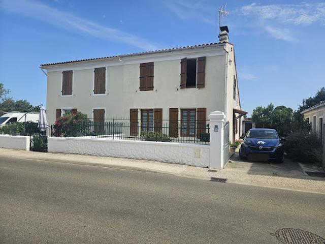Vente Maison de ville 5 pièces 85.5 m2 Sainte Radegonde