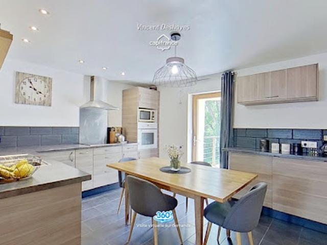 Vente Maison de ville 5 pièces 92 m2 Moyen