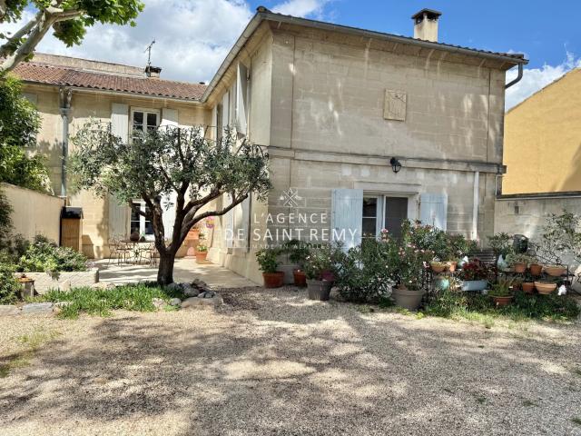 vente maison de ville 6 Pièce s 215m² Eyragues