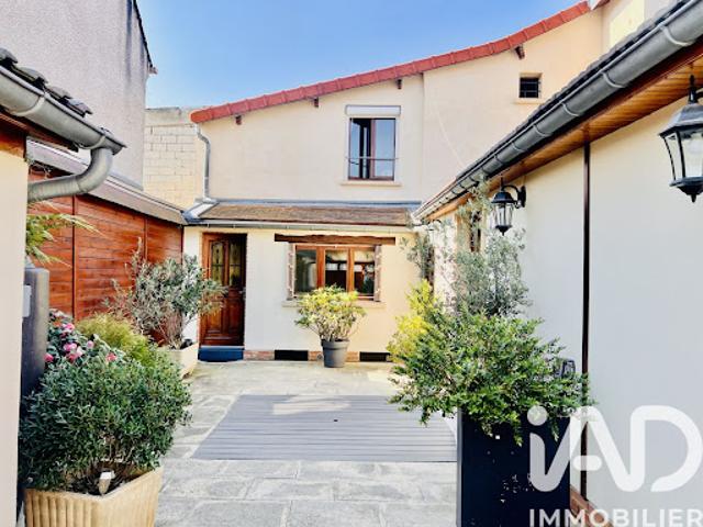 Vente Maison de ville 6 pièces 135 m2 Stains