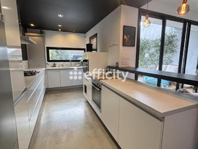 Vente Maison de ville 6 pièces 133 m2 Rochefort