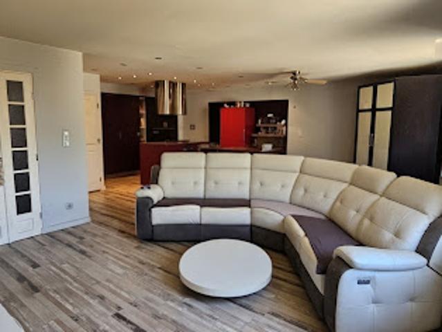 Vente Maison 6 pièces 154 m2 Saint Jean le Vieux