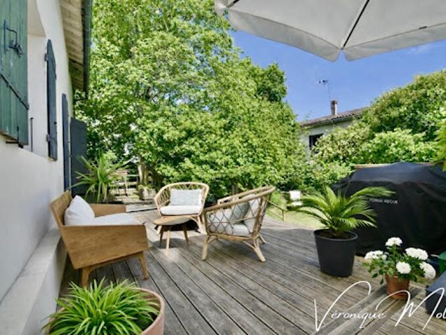 Vente Maison de ville 6 pièces 150 m2 Camblanes et Meynac