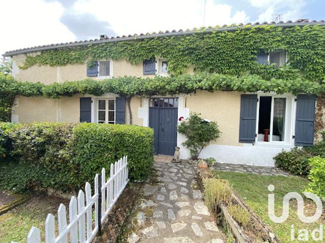 Vente Maison de ville 6 pièces 180 m2 Chassiecq