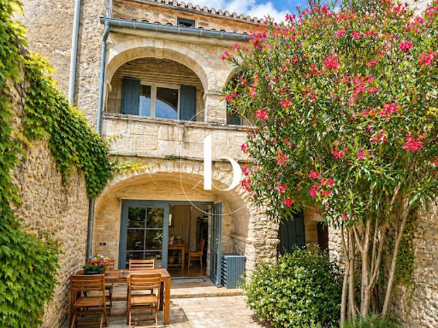 Vente Maison 6 pièces 191 m2 Barjac