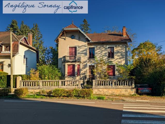 Vente Maison de ville 8 pièces 154 m2 Lons le Saunier