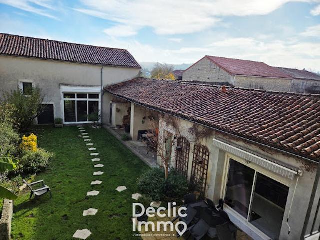Vente Maison de ville 8 pièces 168 m2 Mansle