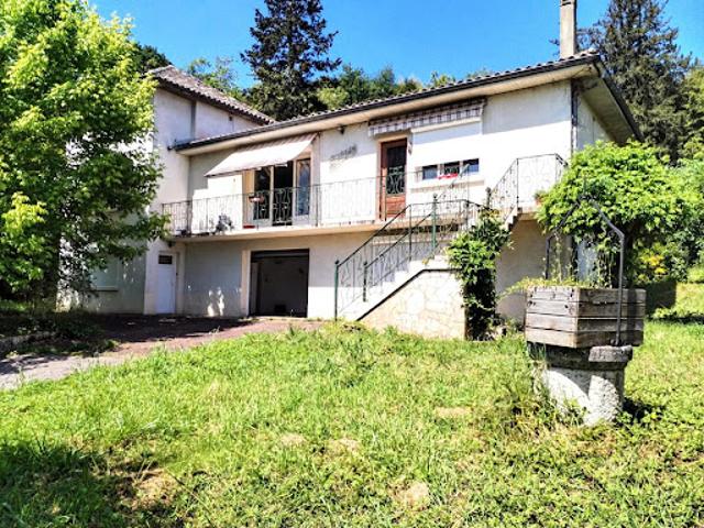 Vente Maison 8 pièces 186 m2 Le Tourne