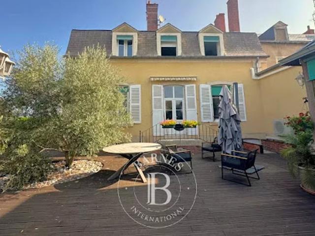 Vente Maison de ville 8 pièces 189.05 m2 Vierzon
