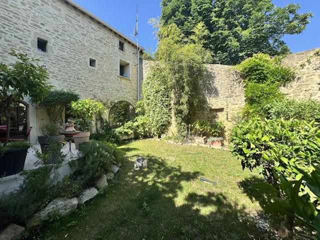 Vente Maison de ville 8 pièces 223 m2 Aigues Vives
