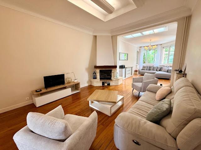 Vente Maison de ville 8 pièces 242.09 m2 Tarbes