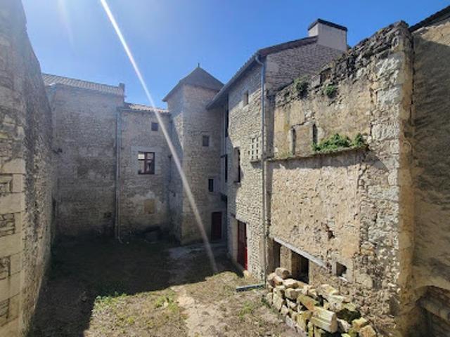 Vente Maison de ville 9 pièces 150 m2 Mirebeau