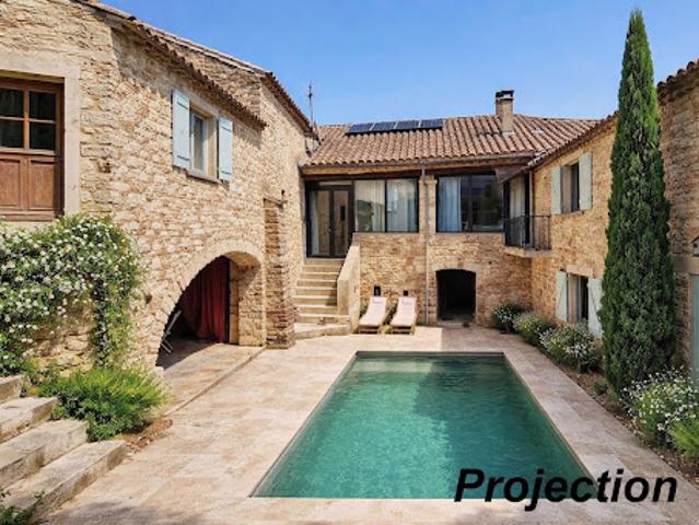 Vente Maison 9 pièces 190 m2 Uzès