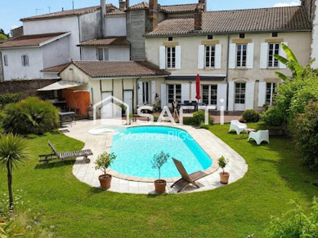 Vente Maison de ville 9 pièces 212 m2 Marmande