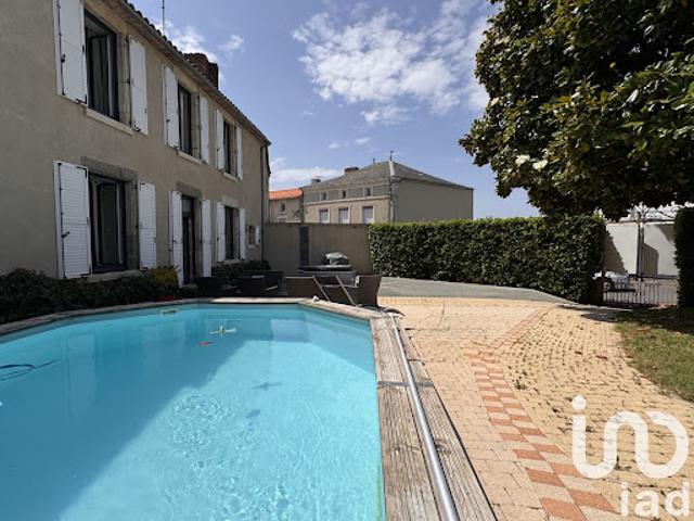 Vente Maison de ville 9 pièces 284 m2 La Châtaigneraie