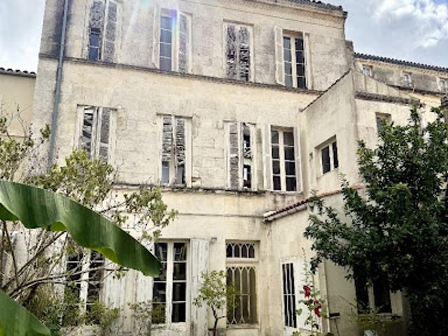 Vente Maison de ville 9 pièces 300 m2 Rochefort