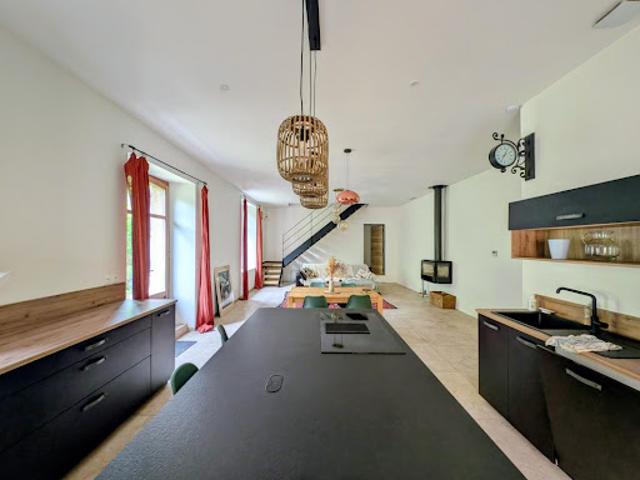 Vente Maison de ville 9 pièces 400 m2 Gabian