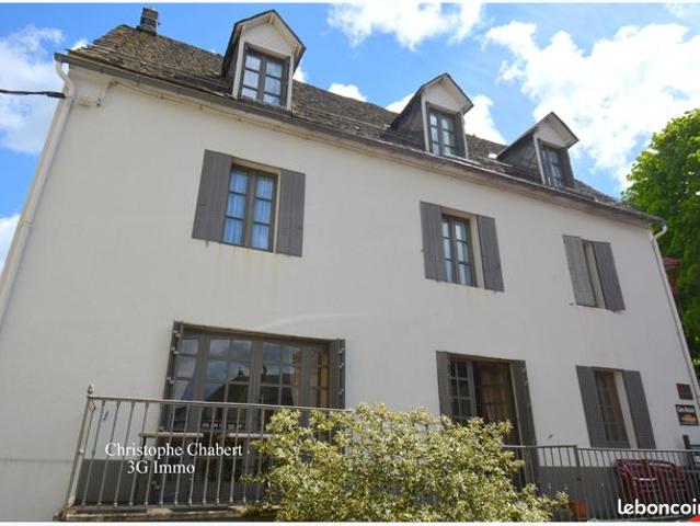 Vente | Maison en pierre | 170 m² | Saint Sauves d'Auvergne