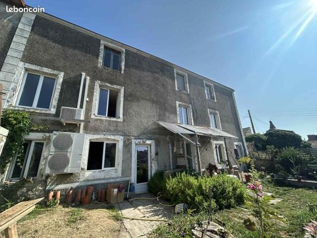 Vente | Maison en pierre | 4p | 2ch | 124 m² | Airvault | Expo Sud | Terrasse · Jardin
