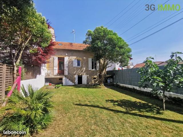 Vente | Maison en pierre | 5p | 3ch | 100 m² | Bergerac | Expo Est/Ouest | Terrasse · Jardin