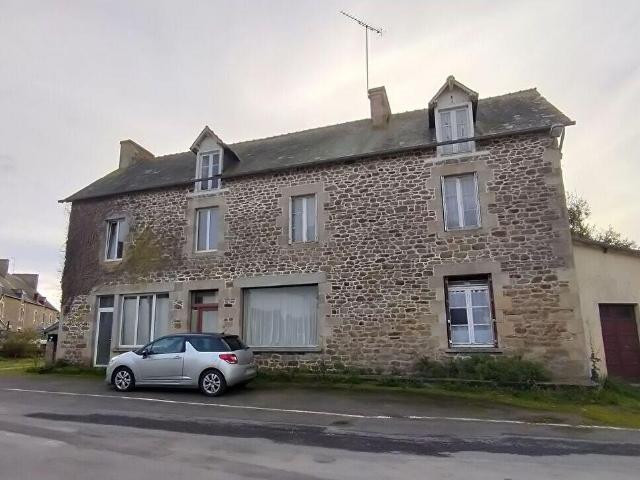 Vente maison en pierres sur trois niveaux Idéal investisse. 261m² Tramain