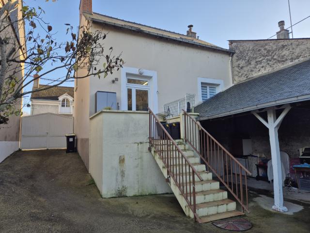 VENTE MAISON hyper centre ville de SABLE SUR SARTHE