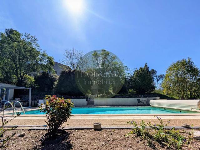 VENTE MAISON LA BOUILLADISSE T5 JARDIN PISCINE