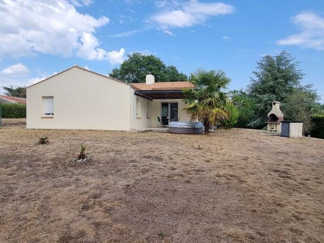 Vente maison Saint Étienne de Mer Morte 44