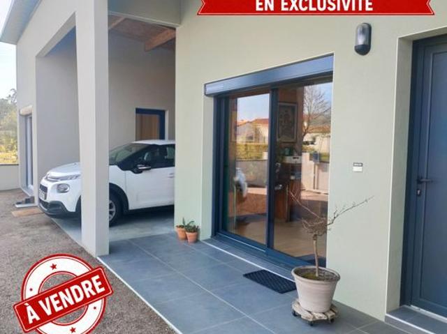 Vente maison récente de plain pied 3 chambres activité libérale possible terrain grand stationnement proche centre bourg la BRUFFIERE axe MONTAIGU