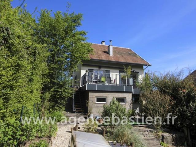 Divonne les Bains Maison rénovée avec jardin proche centre