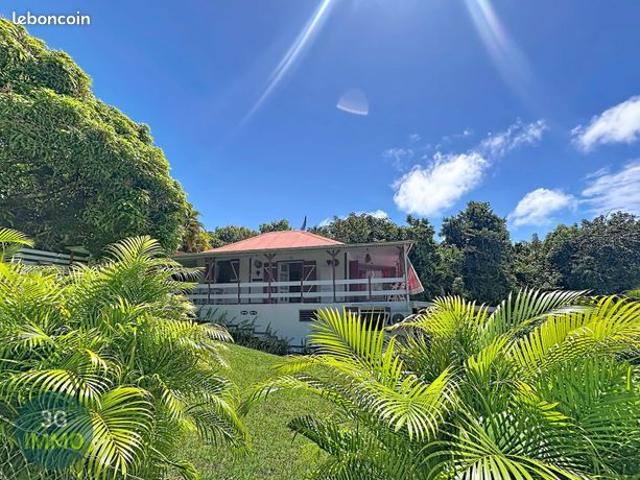 Vente | Maison T4 | 4p | 3ch | 92 m² | Grand Bourg Guadeloupe | Terrasse · Jardin · Piscine