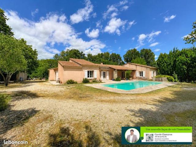 Vente | Maison T4 | 5p | 3ch | 165 m² | Saint Mamert du Gard | Grand terrain | Terrasse · Jardin. Piscine