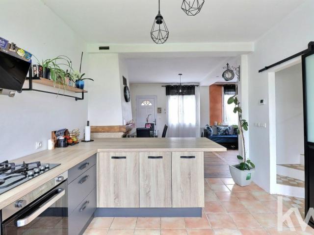 VENTE: maison T4 93 m² à CHEVRY COSSIGNY
