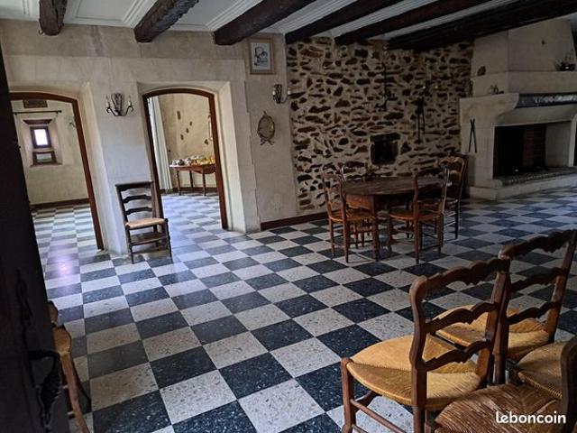 Vente | Maison T6+ | 11p | 8ch | 359 m² | Tavel | Expo Sud | Terrasse · Balcon