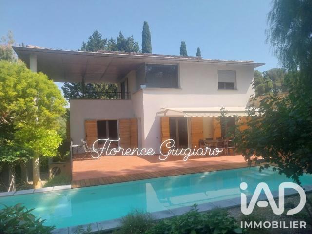 Vente Maison traditionnelle 7 pièces 200m² Sanary sur Mer